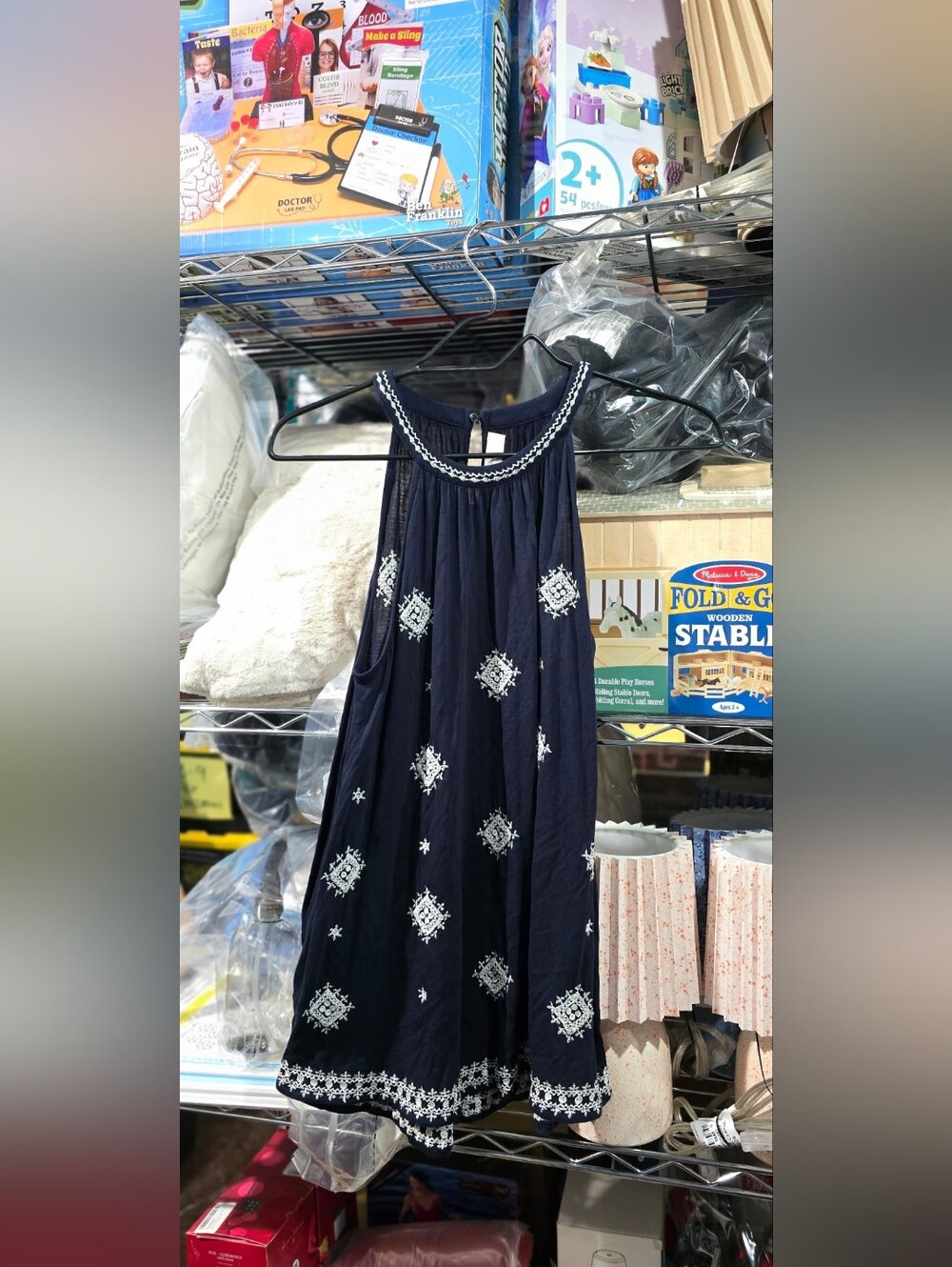 GUC XS LOFT  Women’s Navy Embroidered Sleeveless Dress